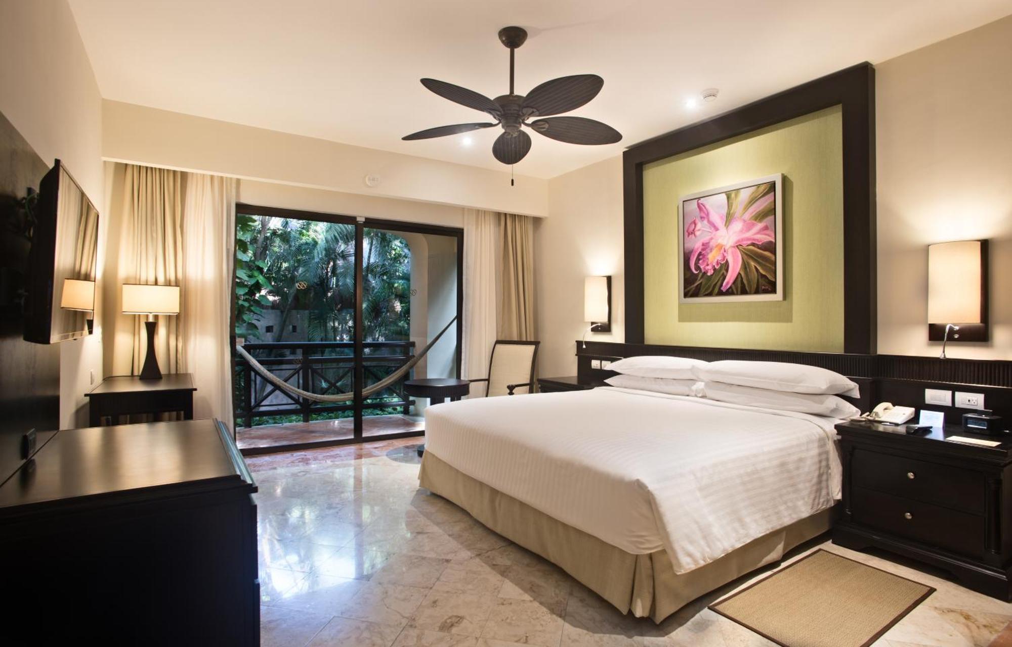 Hotel Occidental At Xcaret Destination Playa del Carmen Exterior foto A bedroom at the Hard Rock Hotel