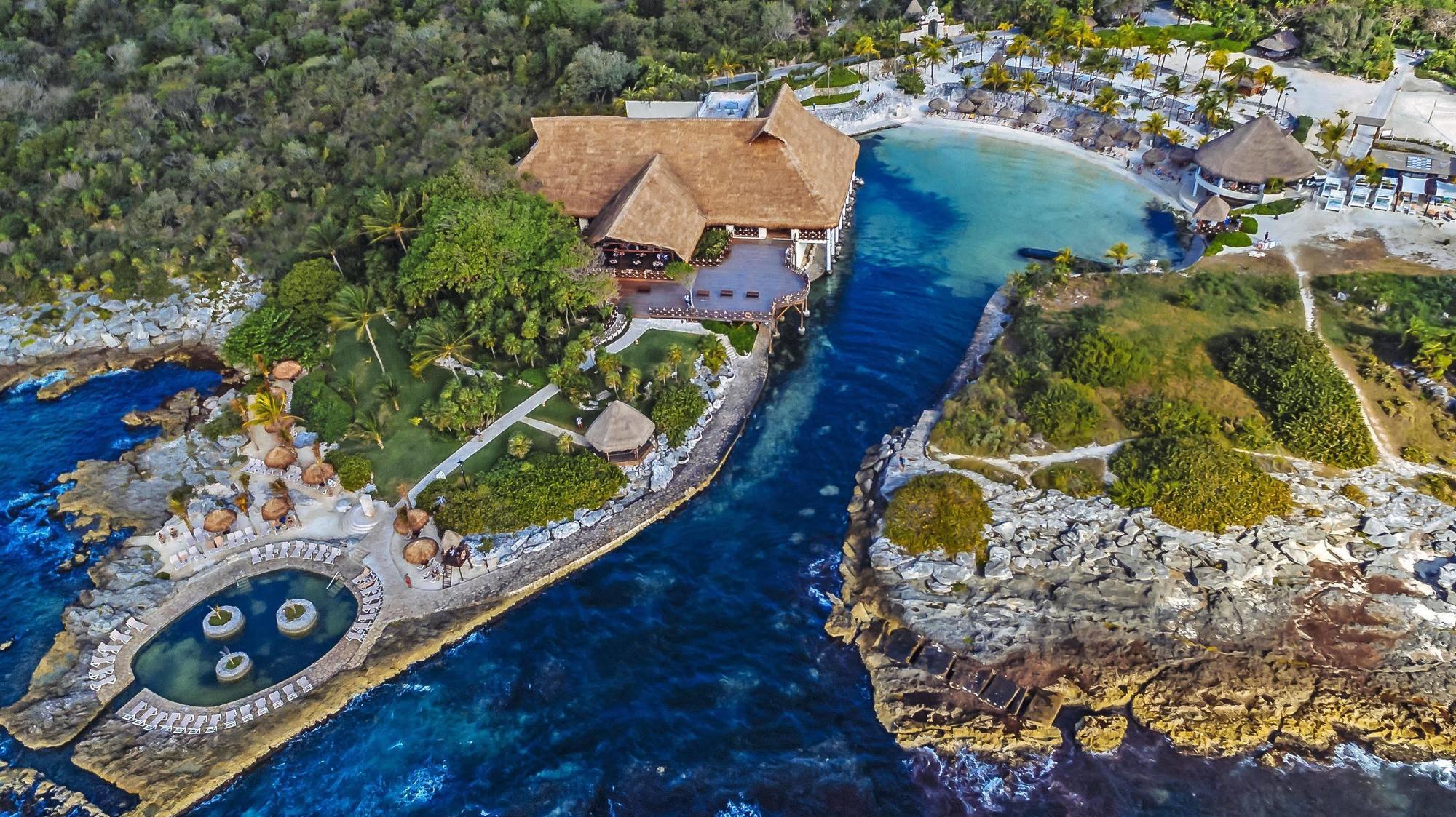 Hotel Occidental At Xcaret Destination Playa del Carmen Exterior foto Aerial view of the lazy river