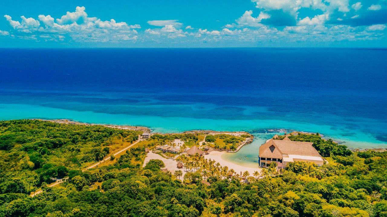 Hotel Occidental At Xcaret Destination Playa del Carmen Exterior foto Aerial view of the resort